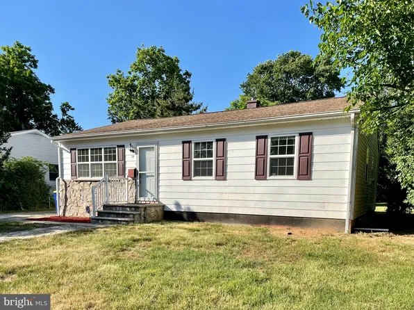 19 Hickory Ln, Dover, DE 19904