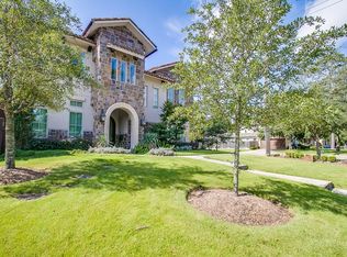 1371 Woodcrest Dr, Houston, TX 77018