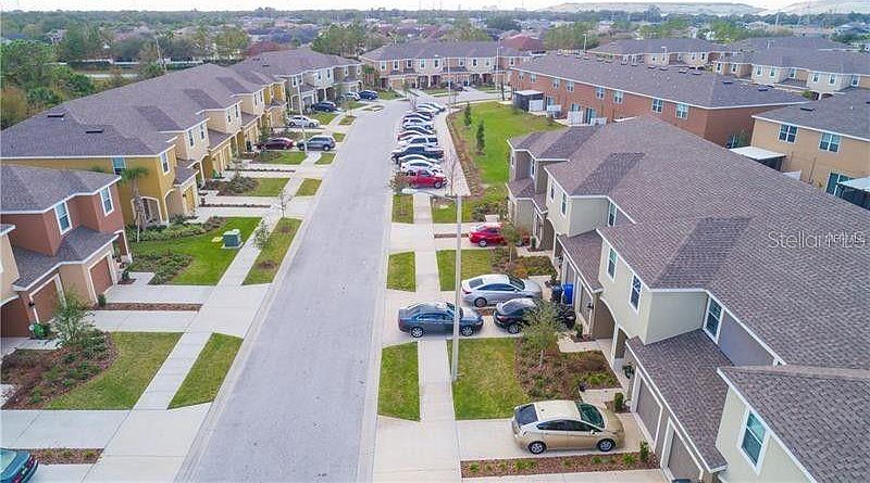 1st image of 6928 Holly Heath Dr
