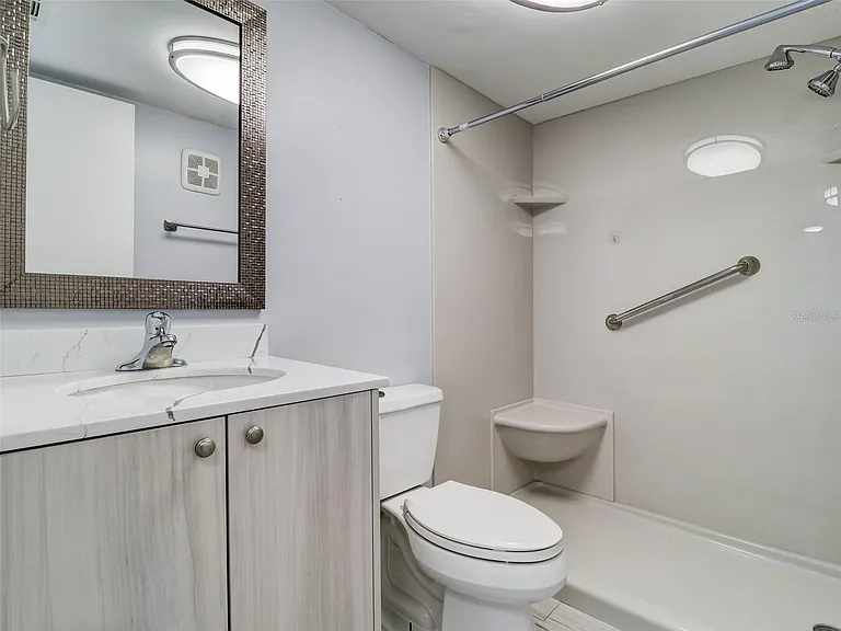 3217 Westridge Blvd #101 — Photo 7