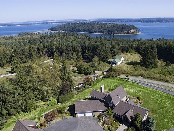 2nd image of 130 Hoodsview Ct