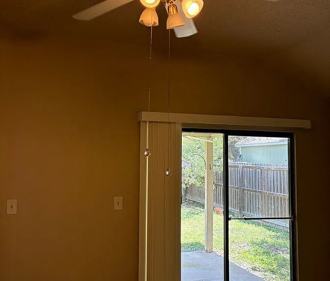 204 Deer Creek Dr — Photo 7