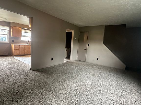2nd image of 1090 Patricia Dr #1080