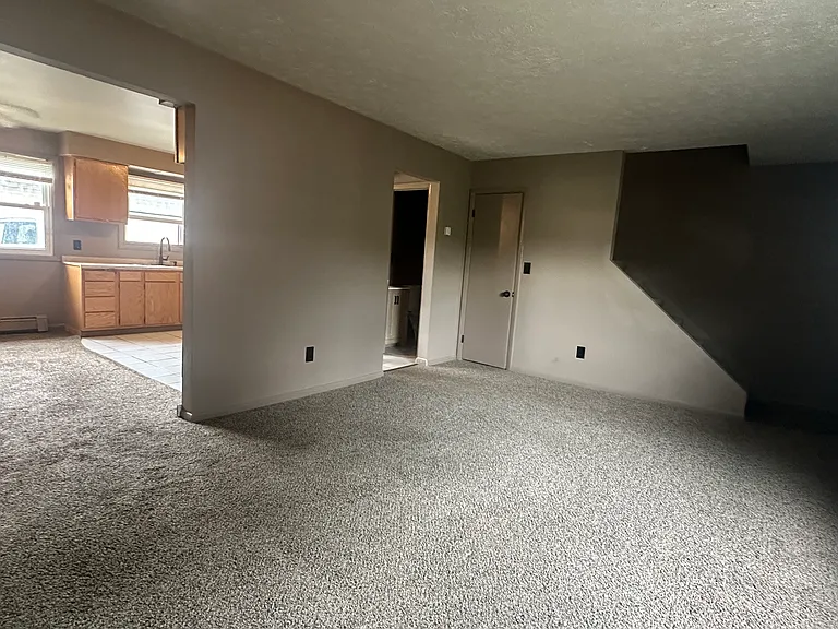 1090 Patricia Dr #1080 — Photo 2
