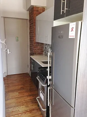 Rented by Premier Metro Realty Corp | media 83