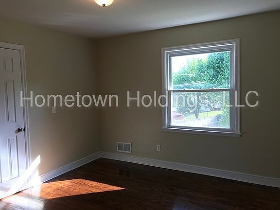 5th image of 4718 Peach Tree Dr NW