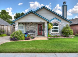 901 Woodward Ave, Moore, OK 73160