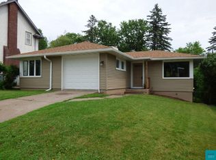 810 Woodland Ave, Duluth, MN 55812