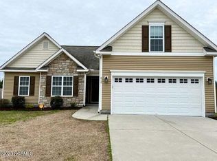 617 Cheltenham Dr, Greenville, NC 27834