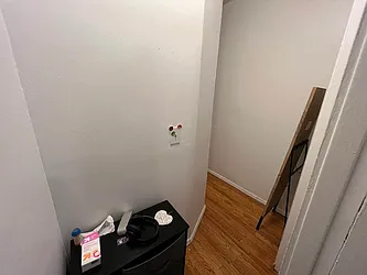 Rented by KNOCKKNOCK LLC