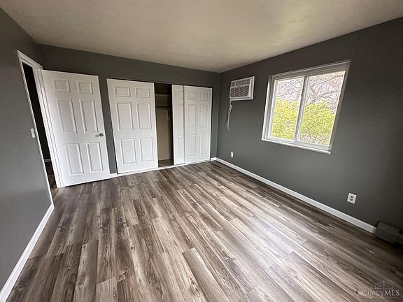 5th image of 3519 Woodbine Ave APT 13
