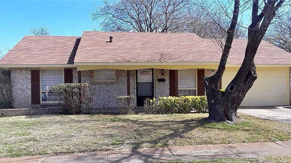 1st image of 406 Meadowhill Dr