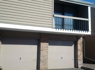 154 Overlook Dr, Clinton, NJ 08809