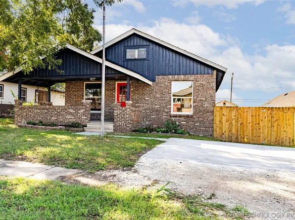 136 W 5th Ave, Bristow, OK 74010