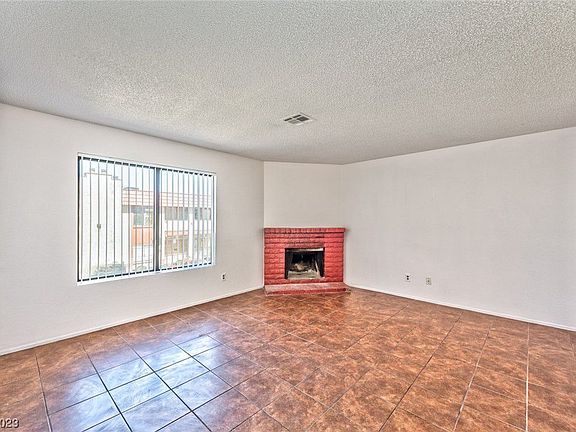 4th image of 503 N 28th St APT D