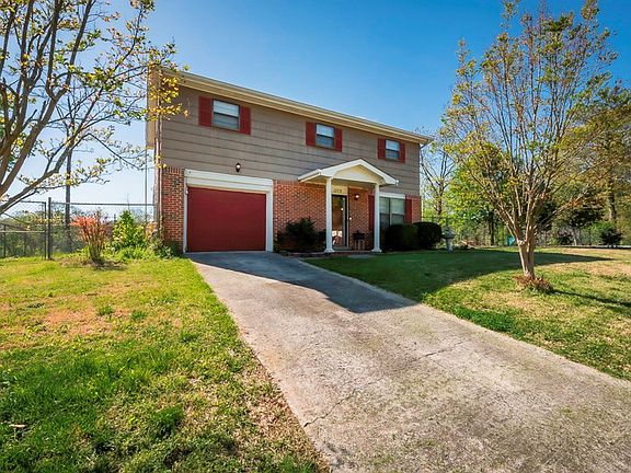 2nd image of 1579 Margaret Cir SE