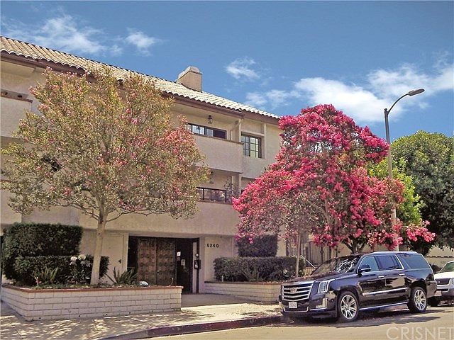 1st image of 5240 Zelzah Ave APT 207
