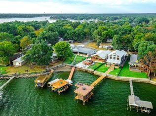 131 Briarwood Dr, Gun Barrel City, TX 75156