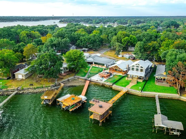 131 Briarwood Dr, Gun Barrel City, TX 75156