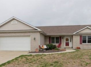 119 Aspen Dr, Chatham, IL 62629