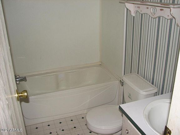 3rd image of 4557 N Ironwood Dr