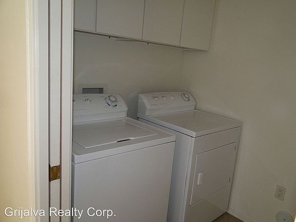 5th image of 918 E Elm St #2