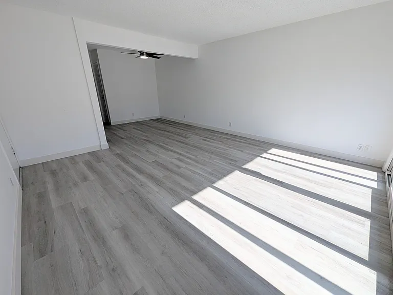 Kenwal Apartments — Photo 13