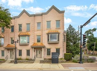 148 Kimball St, Elgin, IL 60120