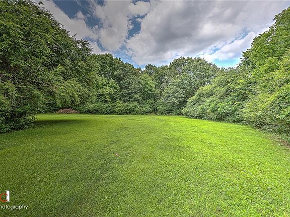 2nd image of 13841 Bob White Cir