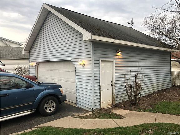 4th image of 304 78th St