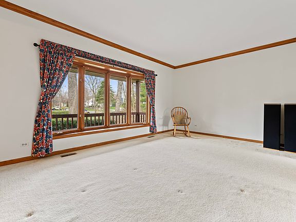 4th image of 504 Scott Ave
