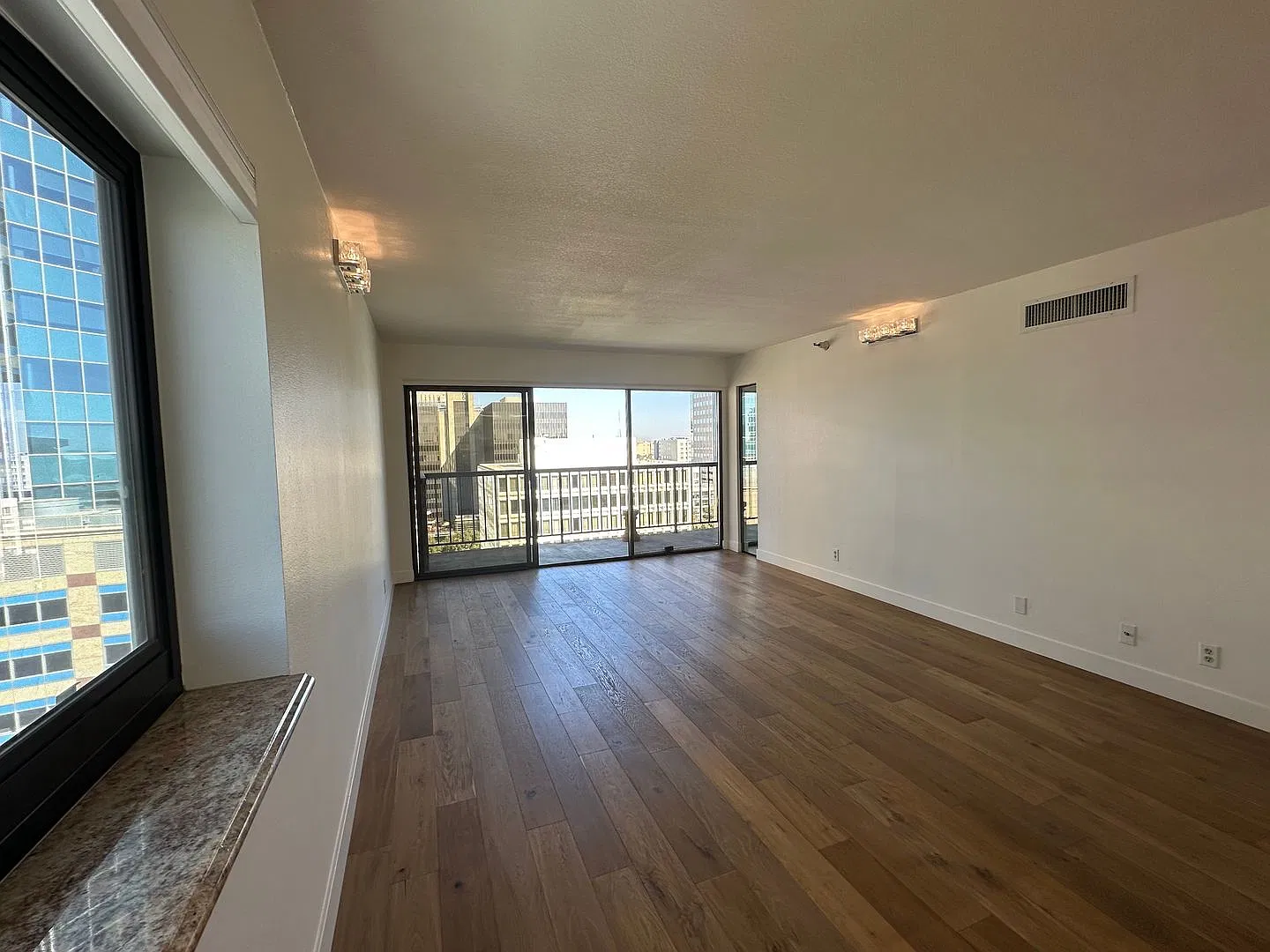 500 N St #1607 — Photo 1