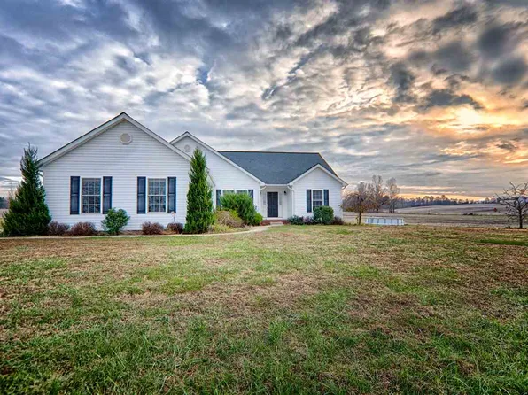 4282 Wt Royster Rd, Robards, KY 42452