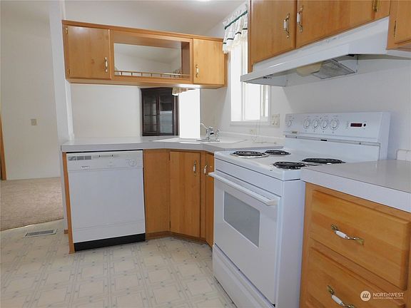 3rd image of 12427 116th Avenue Ct E #257