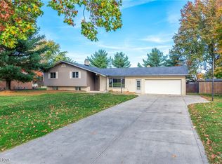 18910 Bonnie Ln, Strongsville, OH 44136