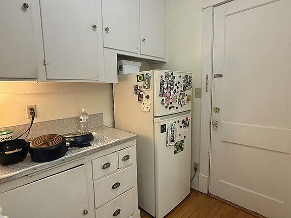 3rd image of 600 S Brearly St Unit 1B