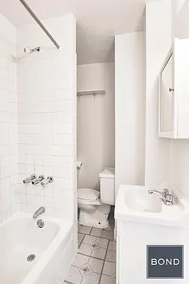 Rented by Bond New York | media 8