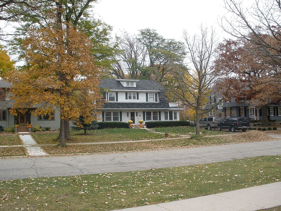 1st image of 1033 S Quincy St