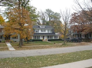 1033 S Quincy St, Green Bay, WI 54301