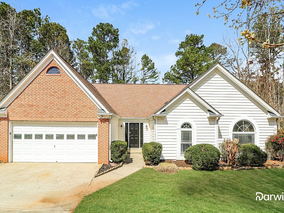 1st image of 94 Fallow Ln