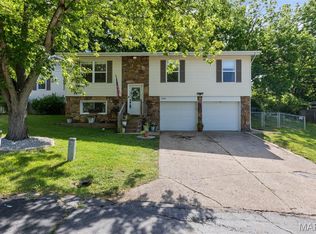 4588 Towne Hall Dr, Arnold, MO 63010