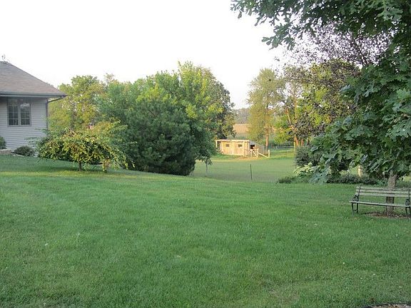 4th image of 7876 N Honeysuckle Ln