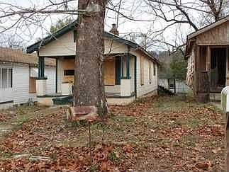 2nd image of 1403 Constantine Ave