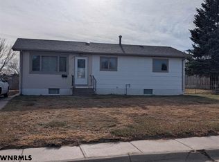 1745 Nelson Ave, Gering, NE 69341