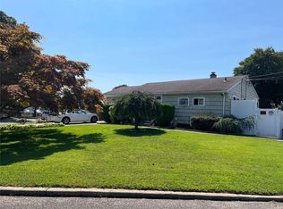 494 Jefferson Ave, Brentwood, NY 11717