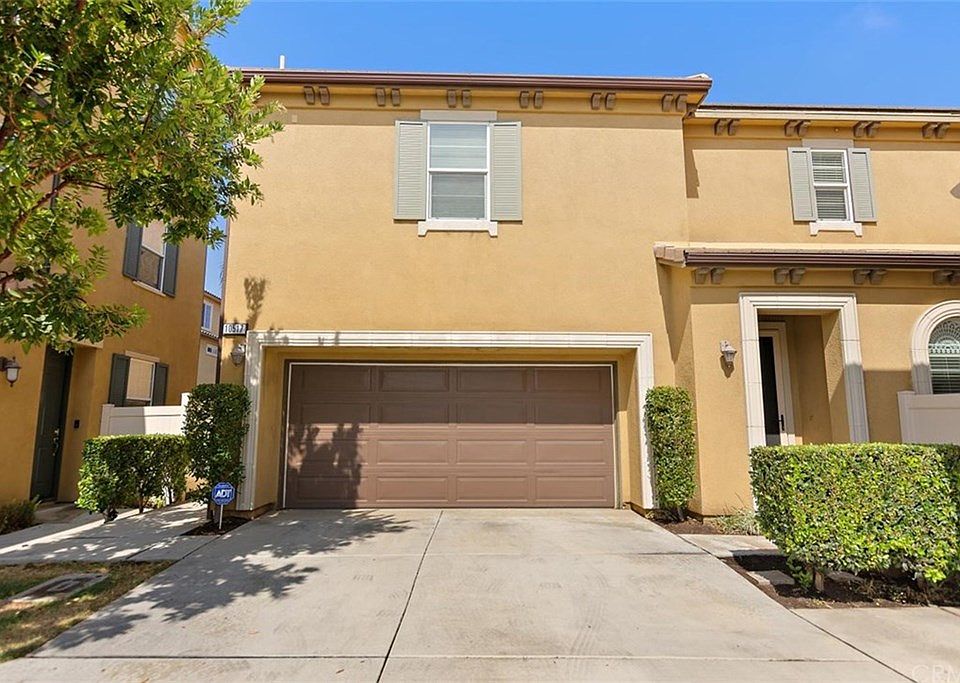 2nd image of 10517 Wisteria Cir