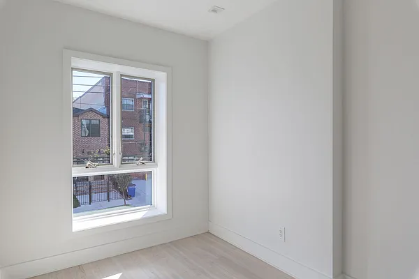 Rented by Bond New York | media 21