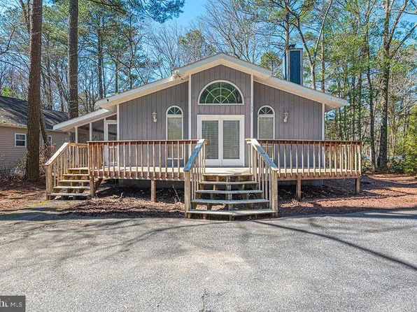 139 Camelot Cir, Ocean Pines, MD 21811