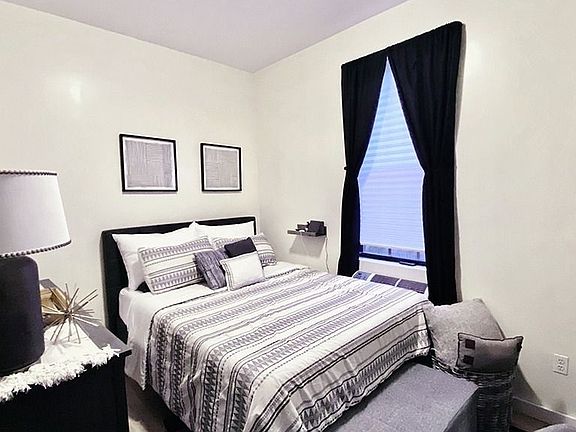2nd image of 669 E 21st St #3RF