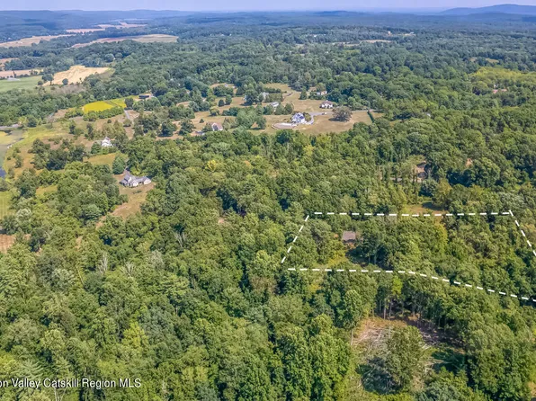 32 Van Derburgh Close, Stone Ridge, NY 12484